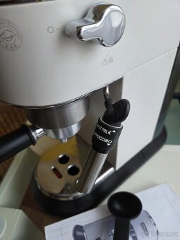 Kávovar De'Longhi Dedica Style EC 685 - 3