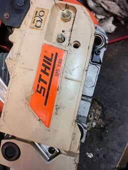 Prodám čínskou motorovou pilu  700 kč - 3