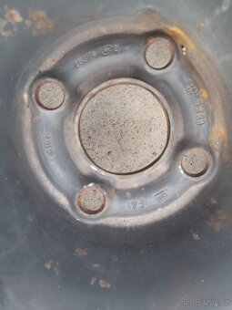 4x 15" plechové disky na Opel. - 3