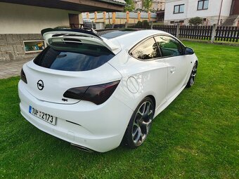 Opel Astra J OPC - 3