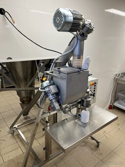 Prodám plnící zařízení na sypké prášky do dóz - 3