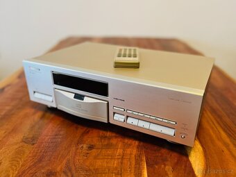 CD přehrávač Pioneer PD S-801 GOLD - 3