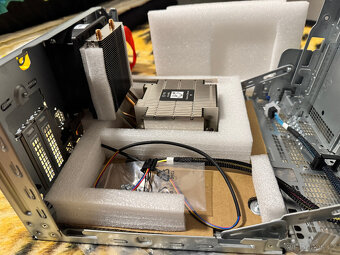 HPE ProLiant MicroServer Gen11 ( bedna) - 3