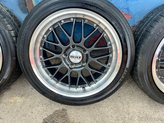 ALU DOTZ Revvo Dark r17 ET48 5x112 Letní pneu - 3
