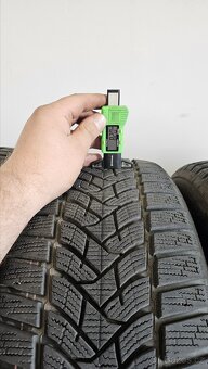 Zimní pneumatiky 215/55/17, Dunlop, DOT3523 - 3