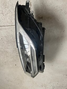 Tiguan svetlo 5nb 941 035 c - 3