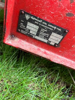 Vozík bržděný zahradní traktor traktůrek teru čtyřkolku. - 3