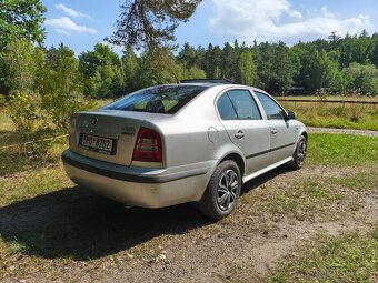 Škoda Octavia 1.6 74 kw - 3