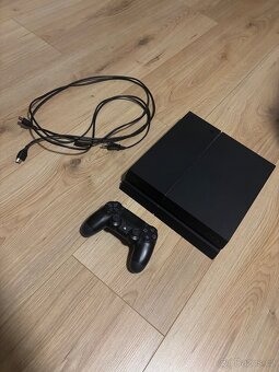 PlayStation 4 slim 500gb - 3