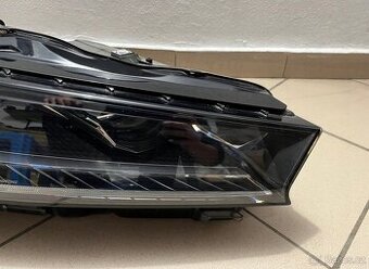 Škoda Superb 4 IV prední prave svetlo Matrix led 3P1 - 3