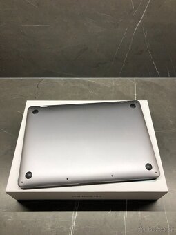 MacBook Pro 13" (M1, 2021) – 16 GB RAM, 512 GB – Výborný st - 3