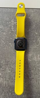 Apple Watch 7 41mm, 3500 hodinky a 1000 za všechny náramky - 3