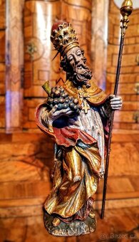 BBAROKNÍ sv. Urban - patron vinařů - mistrovská dřevořezba - 3