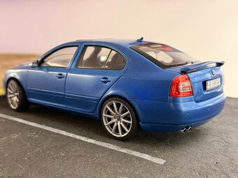 1:18 2006 Škoda OCTAVIA II RS - PAUDI (prerábka) - 3