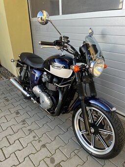 Triumph Bonneville SE - 3