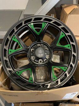 Nová sada disků na DODGE RAM 20" - 3