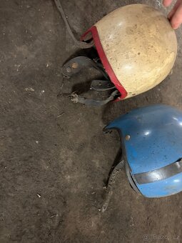 Kokoska přilba cena za 2ks - 3