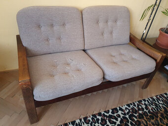 souprava 3 + 2 + křeslo + taburet + stolek - 3