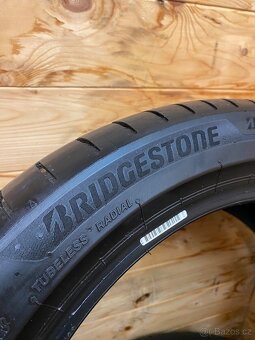 235/45 R18 BRIDGESTONE - 3