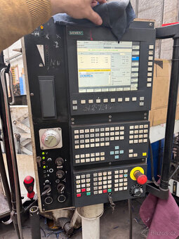 svislý soustruh TOS HULIN SKJ 12 CNC - 3