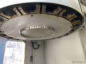 Vertikální obráběcí centrum VOC 1000 - 3