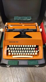 Starožitný psací stroj, asi 1970-. - 3