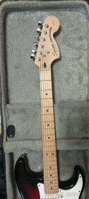 Fender  Stratocaster squier - 3