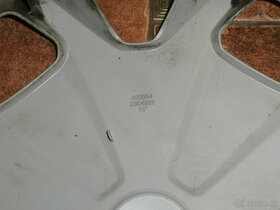Poklice Ford 15" - originál - 1ks - 3