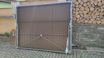 Garážová vrata výklopná - 3