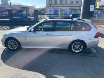 BMW E91 KOMBI 320D 110KW NAVIGACE 2007 - 3