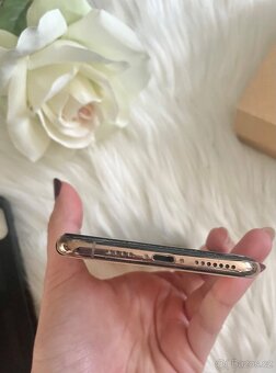 iPhone Xs Max 64 GB Zlatá - 3
