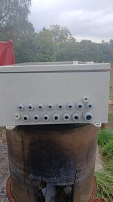ELEKTRO ROZVADĚČ ROZVODNICE PRO JISTIČE - 3