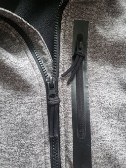 Softshellová bunda H&M vel. 140 - 3