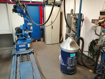 Průmyslový svařovací robot YASKAWA Motoman DX 100 - 3