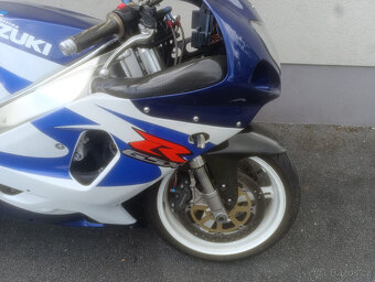 SUZUKI GSX-R 750 - 3