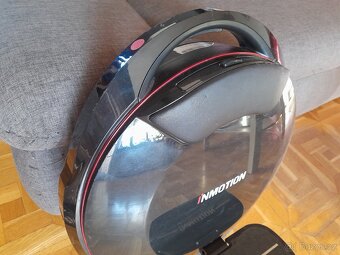Prodám jednokolku EUC Inmotion V8F - 3