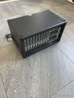 Powermix Behringer PMP 2000 - 3