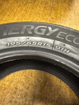 Pneu Hankook 195/65 R15 - 3