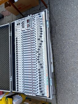 Behringer SL3242FX-PRO 32 channel - 3