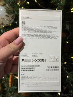 iPhone 17 Pro Max 256 GB Deep Blue - 3