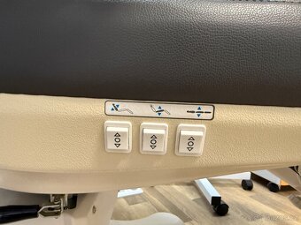 Pedikérské třímotorové křeslo - 3