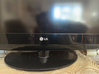 Televize s úhlopříčkou 80 cm - 3