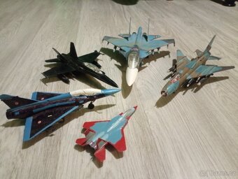 Plastikové modely letadel - 3