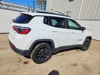 Jeep Comass Latitude Lux 2025 - 3