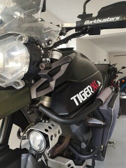 Triumph Tiger 800 xca - 3