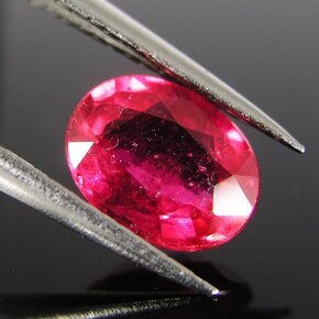 Rubín přírodní-ovál kombinovaný-1,55 ct. - 3