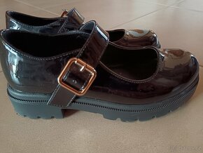 Polobotky lakovky - 3