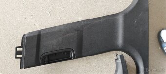 Kryty b sloupku bmw f10 f11 - 3
