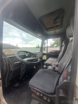 Iveco Eurocargo plachtová nastavba s celem - 3
