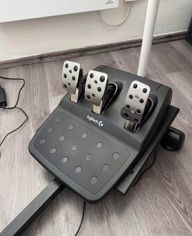 Logitech g29 + stojan + shifter - 3